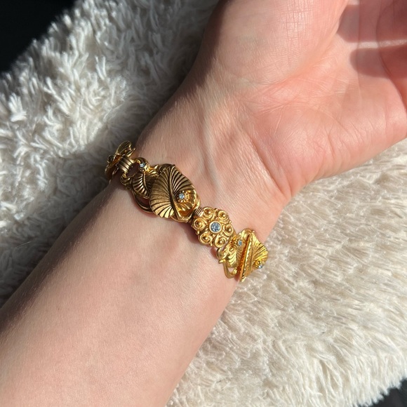 Vintage Gold Leafy Bracelet - Picture 4 of 14